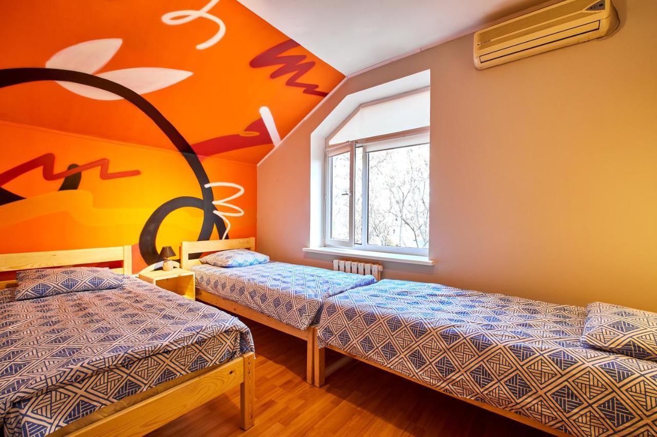 Wanderlust Hostel Riverside Alma-Ata Buitenkant foto