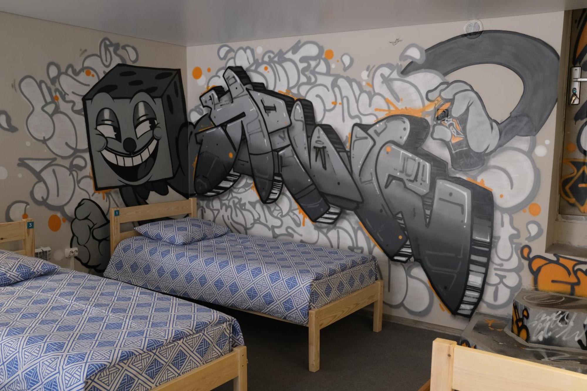 Wanderlust Hostel Riverside Alma-Ata Buitenkant foto